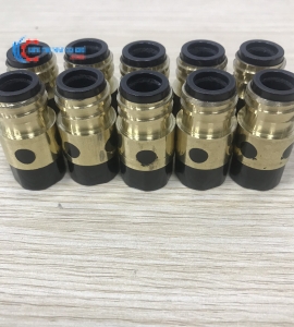 Cách điện P500 hộp nhựa Marller