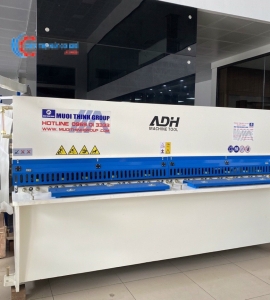 Máy Cắt Tôn Thuỷ Lực  - Cỡ Máy 2.5M